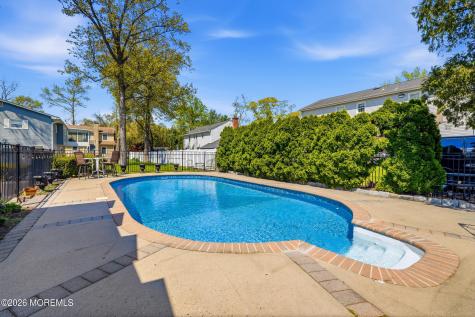 1903 Holbrook Street Oakhurst NJ 07755