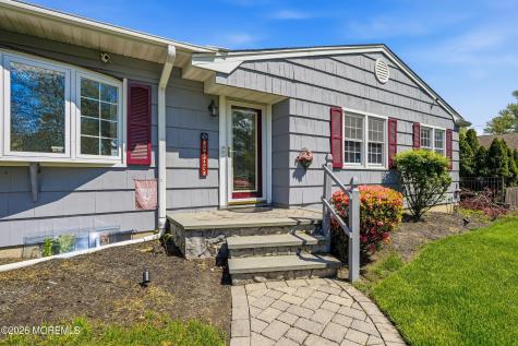 1903 Holbrook Street Oakhurst NJ 07755
