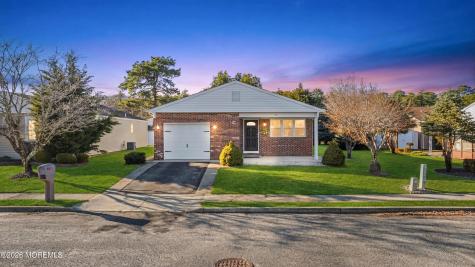 1 Cardiff Court Toms River NJ 08757
