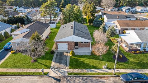 1 Cardiff Court Toms River NJ 08757