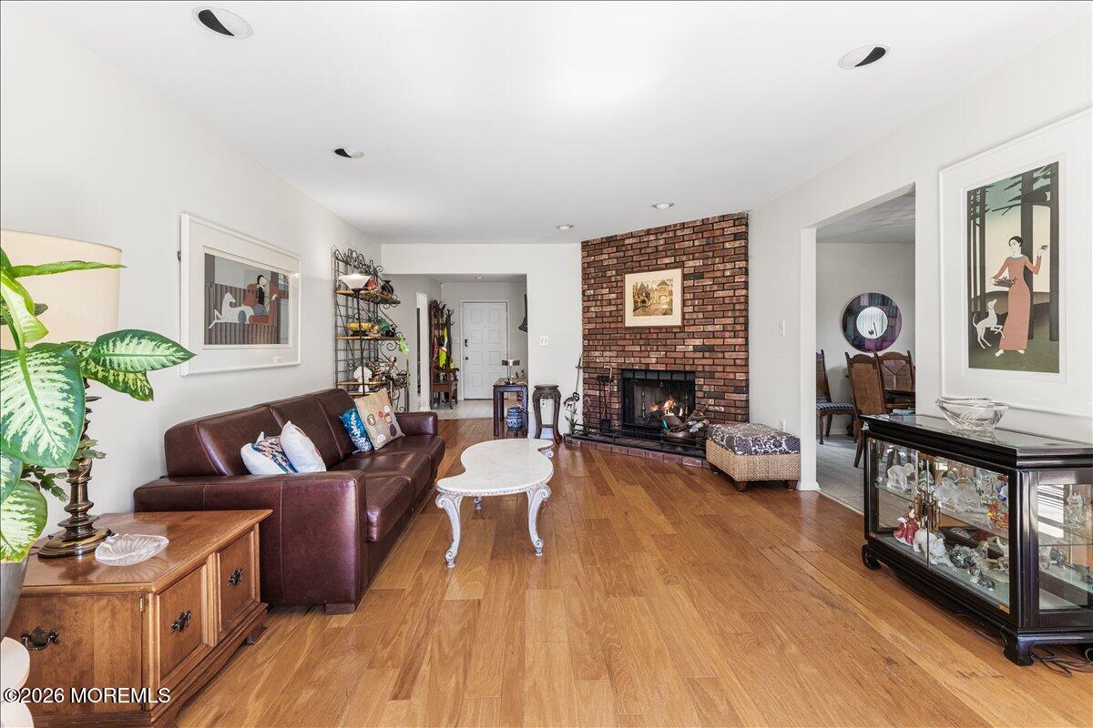 36 Lakeview Drive Marlboro NJ 07746