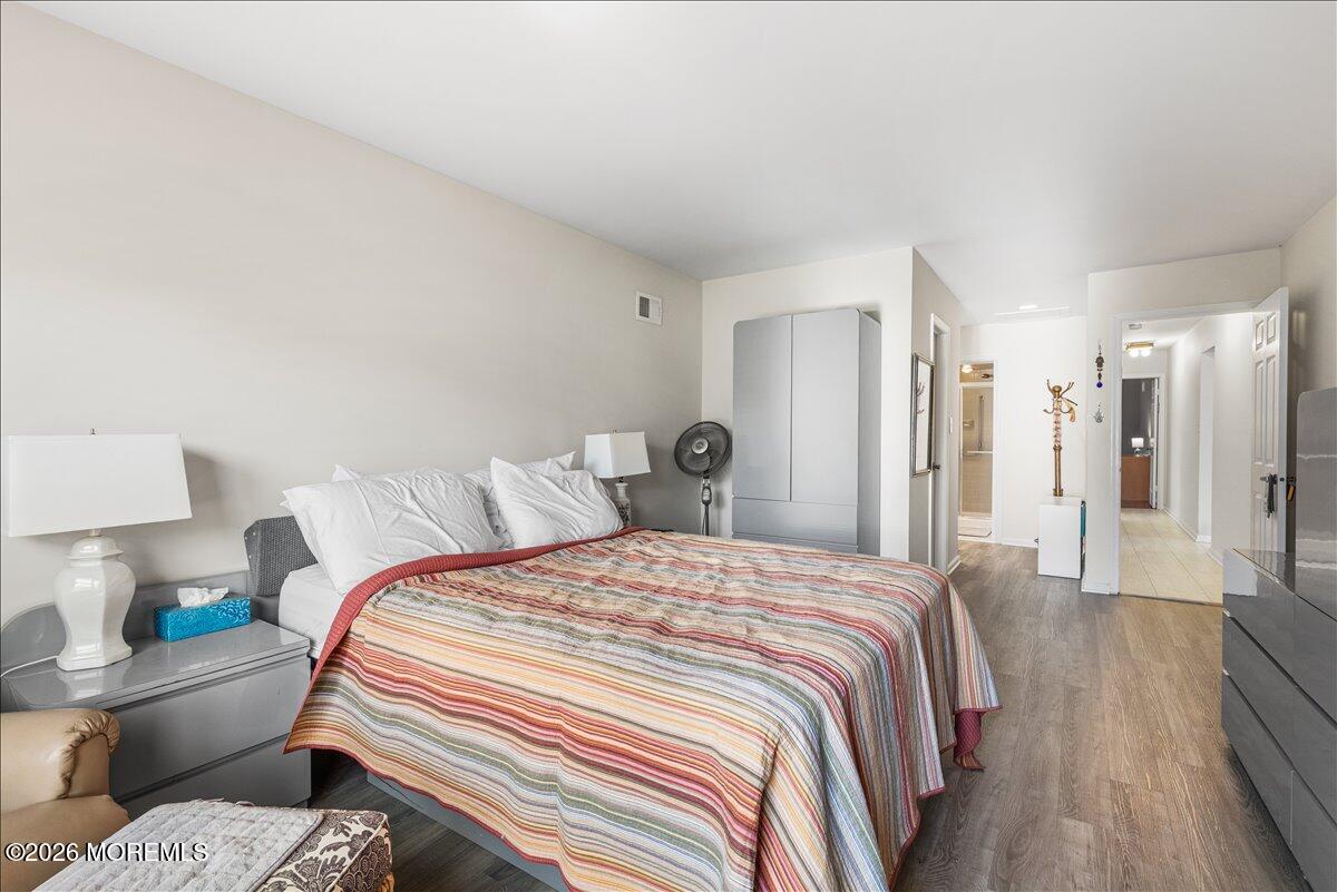 36 Lakeview Drive Marlboro NJ 07746