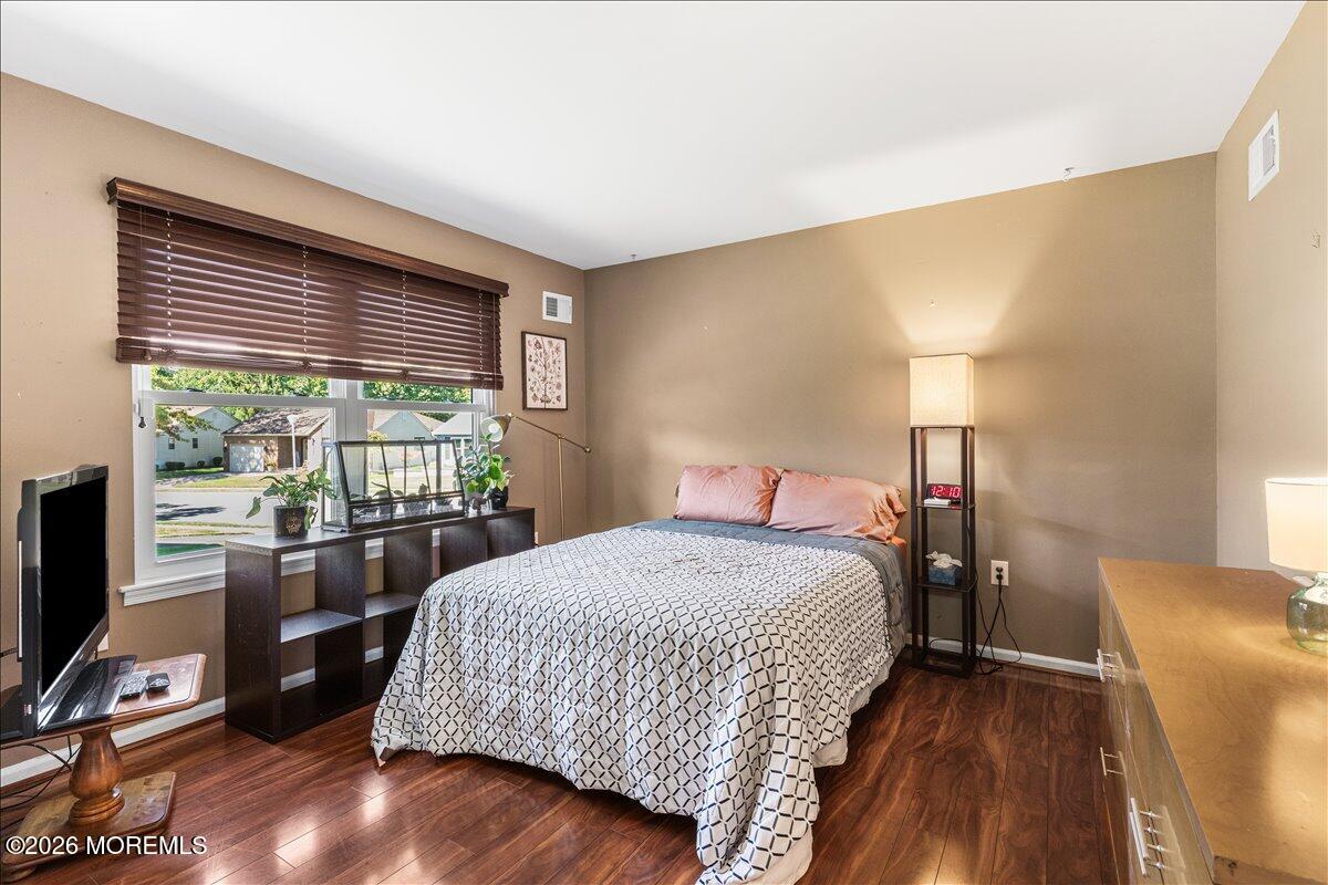 36 Lakeview Drive Marlboro NJ 07746