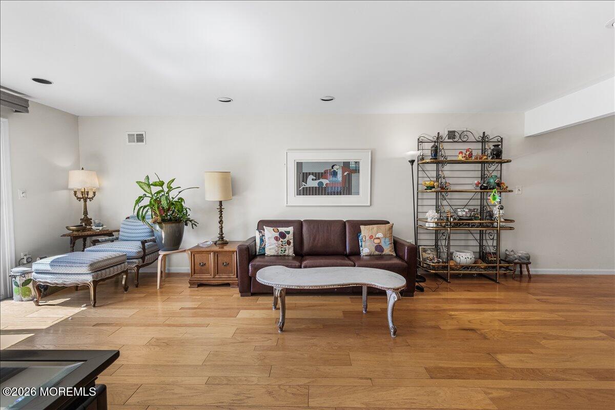36 Lakeview Drive Marlboro NJ 07746