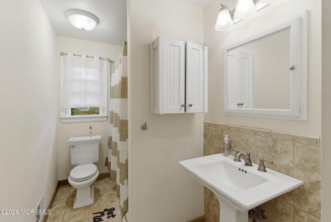 1363 E Peoria Place North Brunswick NJ 08902