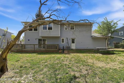 1363 E Peoria Place North Brunswick NJ 08902