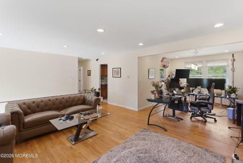 1363 E Peoria Place North Brunswick NJ 08902
