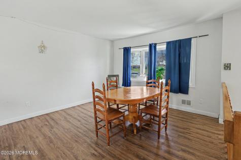 88 Curtis Place Toms River NJ 08753
