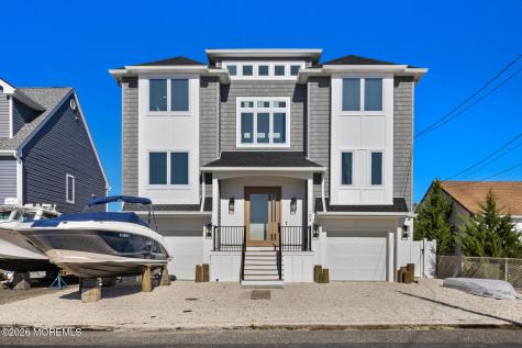 104 Gregg Drive Beach Haven West NJ 08050
