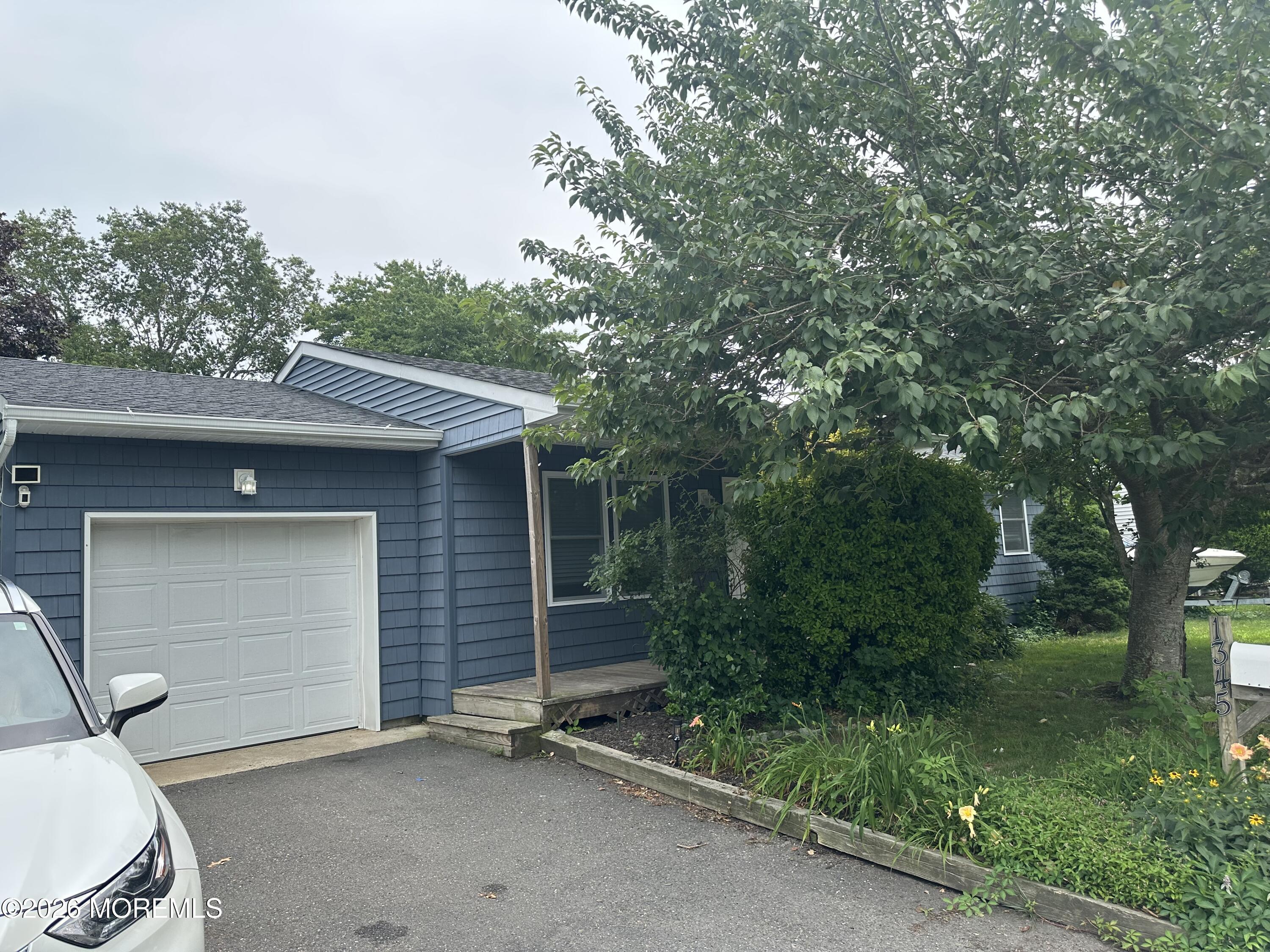 1345 Pacific Avenue Beachwood NJ 08722