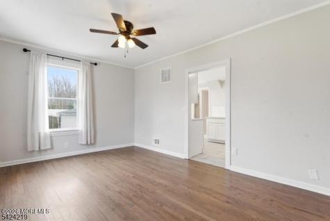 129 Willow Avenue Aberdeen NJ 07747