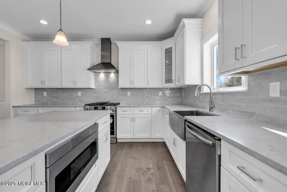 6 Potters Court Bayville NJ 08721