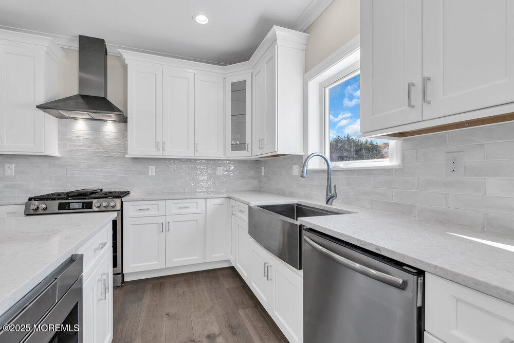 6 Potters Court Bayville NJ 08721