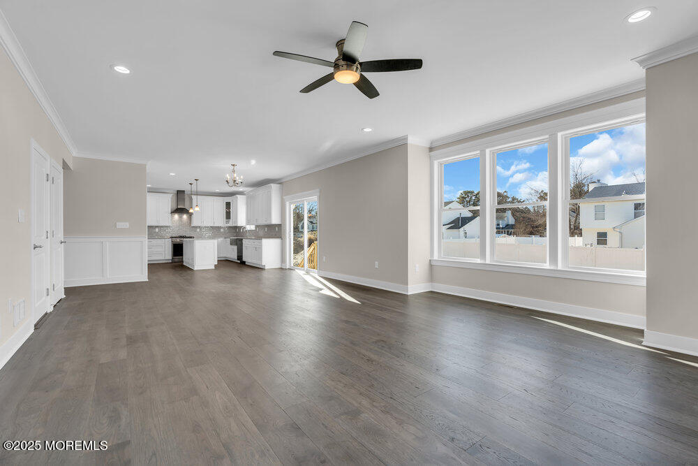 6 Potters Court Bayville NJ 08721