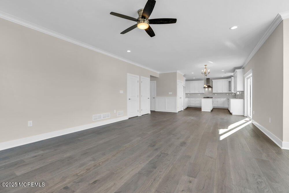 6 Potters Court Bayville NJ 08721