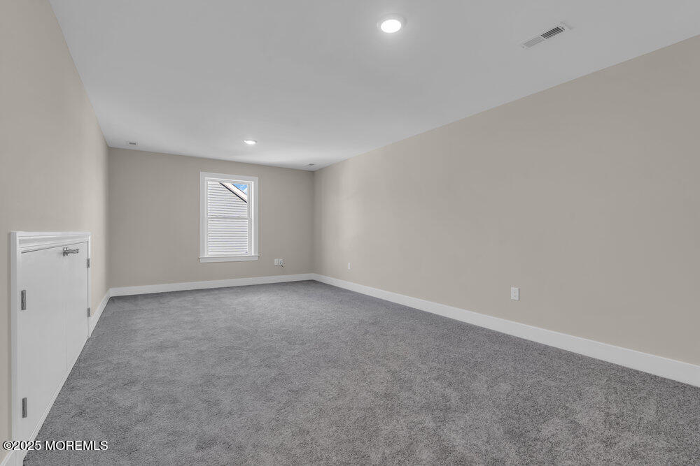6 Potters Court Bayville NJ 08721