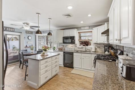 2256 Mount Hope Lane Toms River NJ 08753
