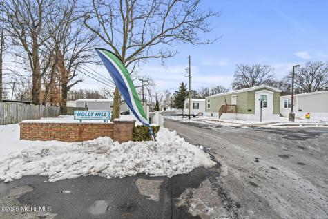 17 Gary Avenue Hazlet NJ 07734