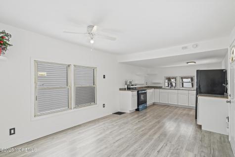 17 Gary Avenue Hazlet NJ 07734