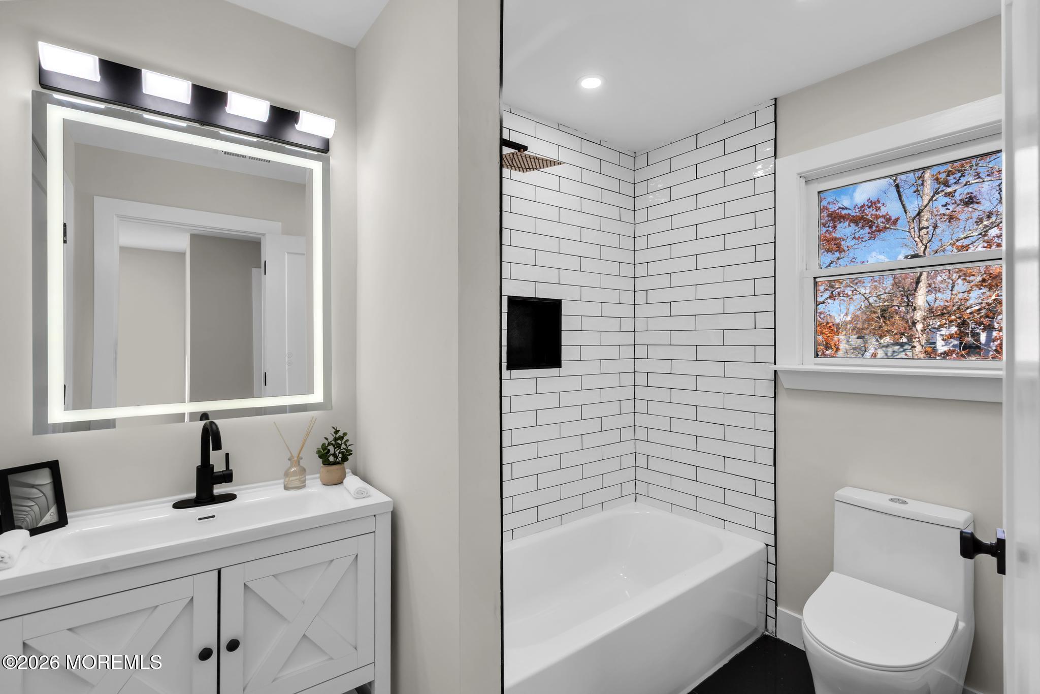 1186 Galley Avenue Manahawkin NJ 08050