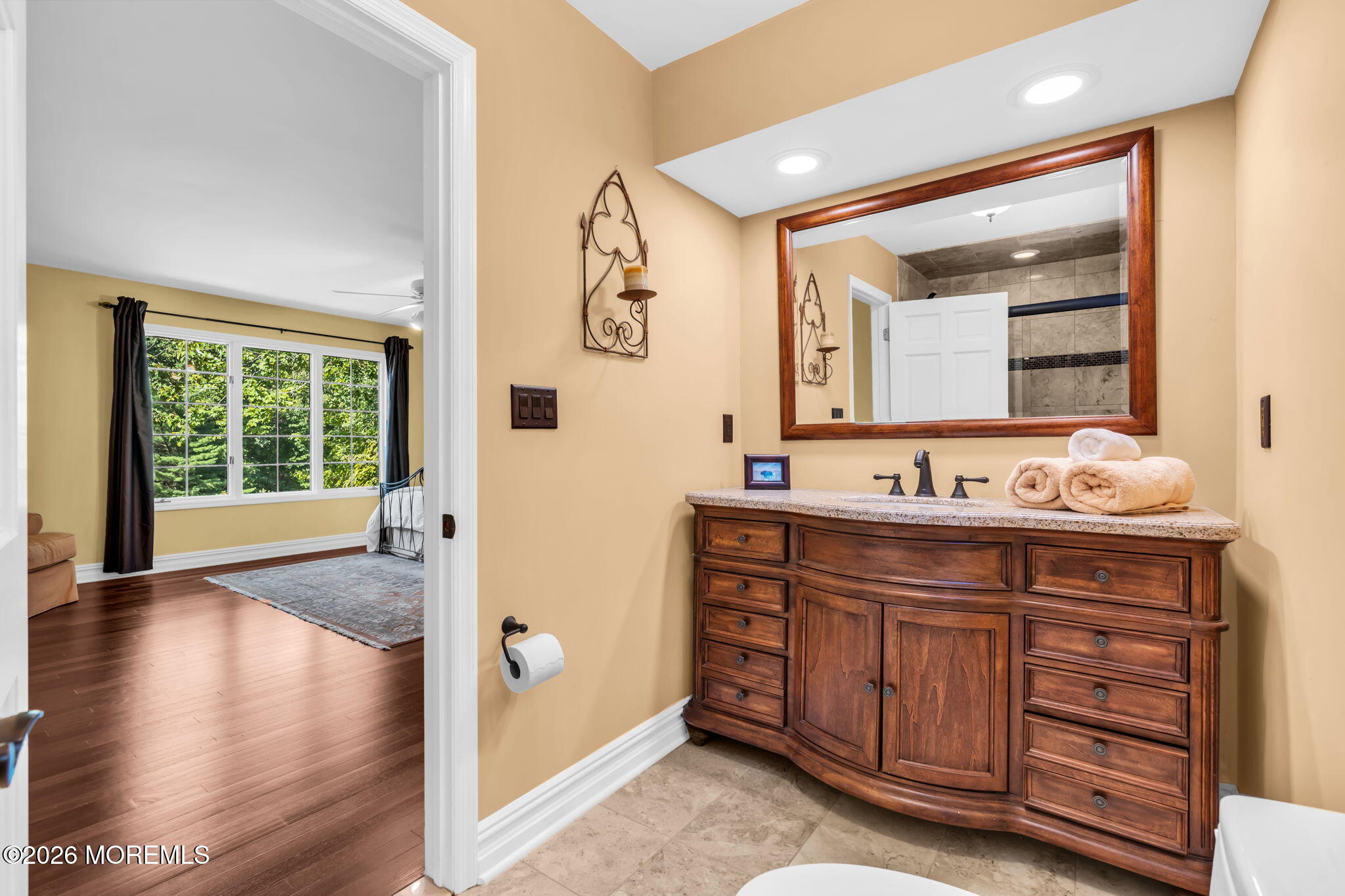 29 Red Coach Lane Holmdel NJ 07733