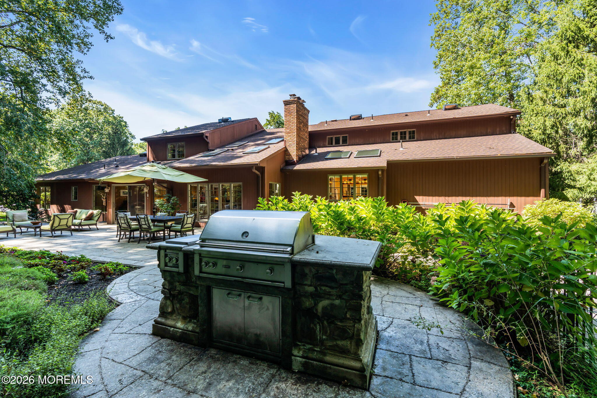 29 Red Coach Lane Holmdel NJ 07733