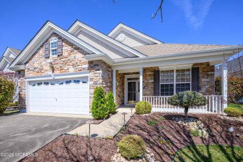 33 Cromwell Lane Jackson NJ 08527