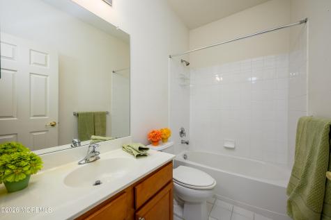 33 Cromwell Lane Jackson NJ 08527