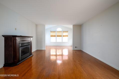 33 Cromwell Lane Jackson NJ 08527