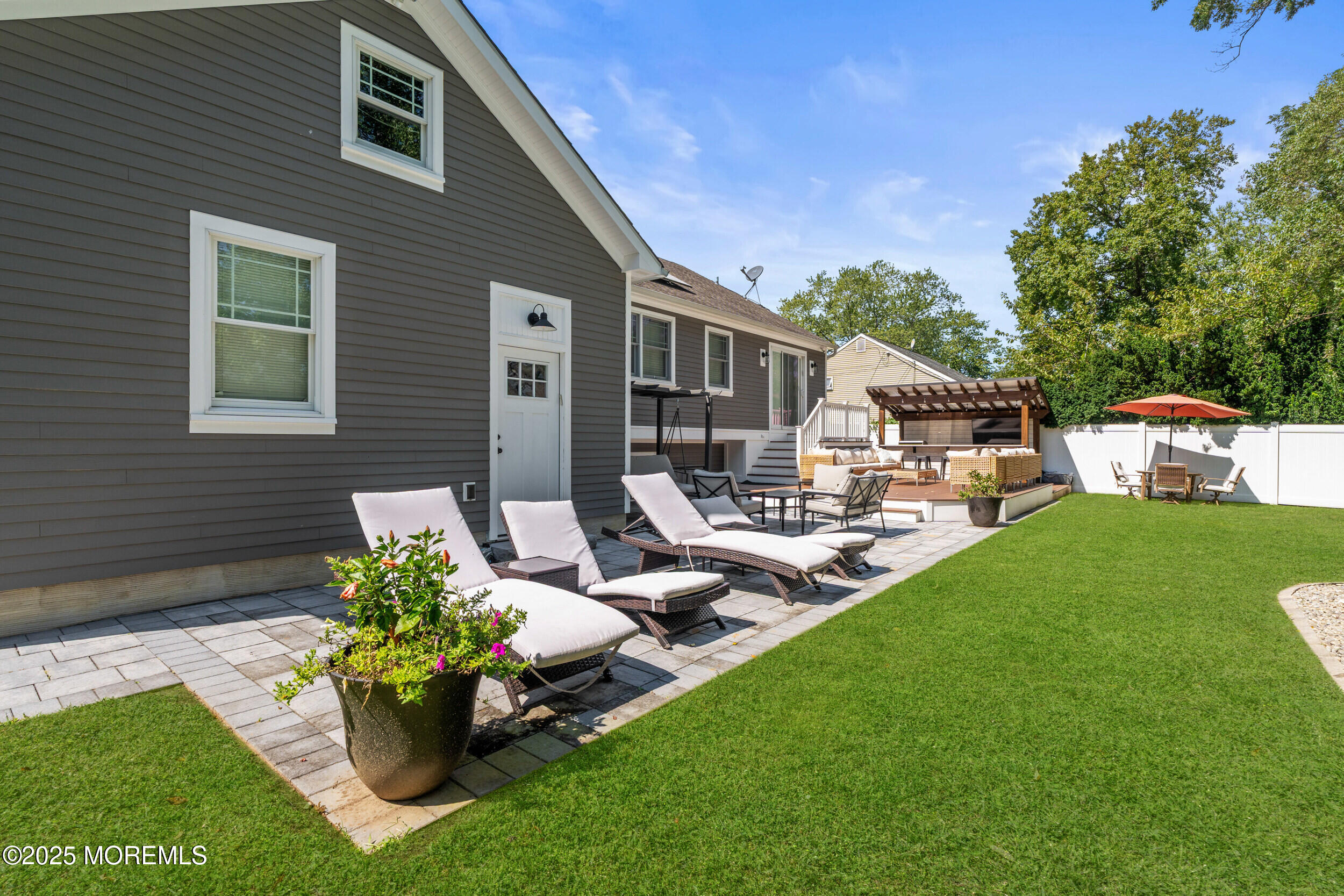 27 Branch Road Oakhurst NJ 07755
