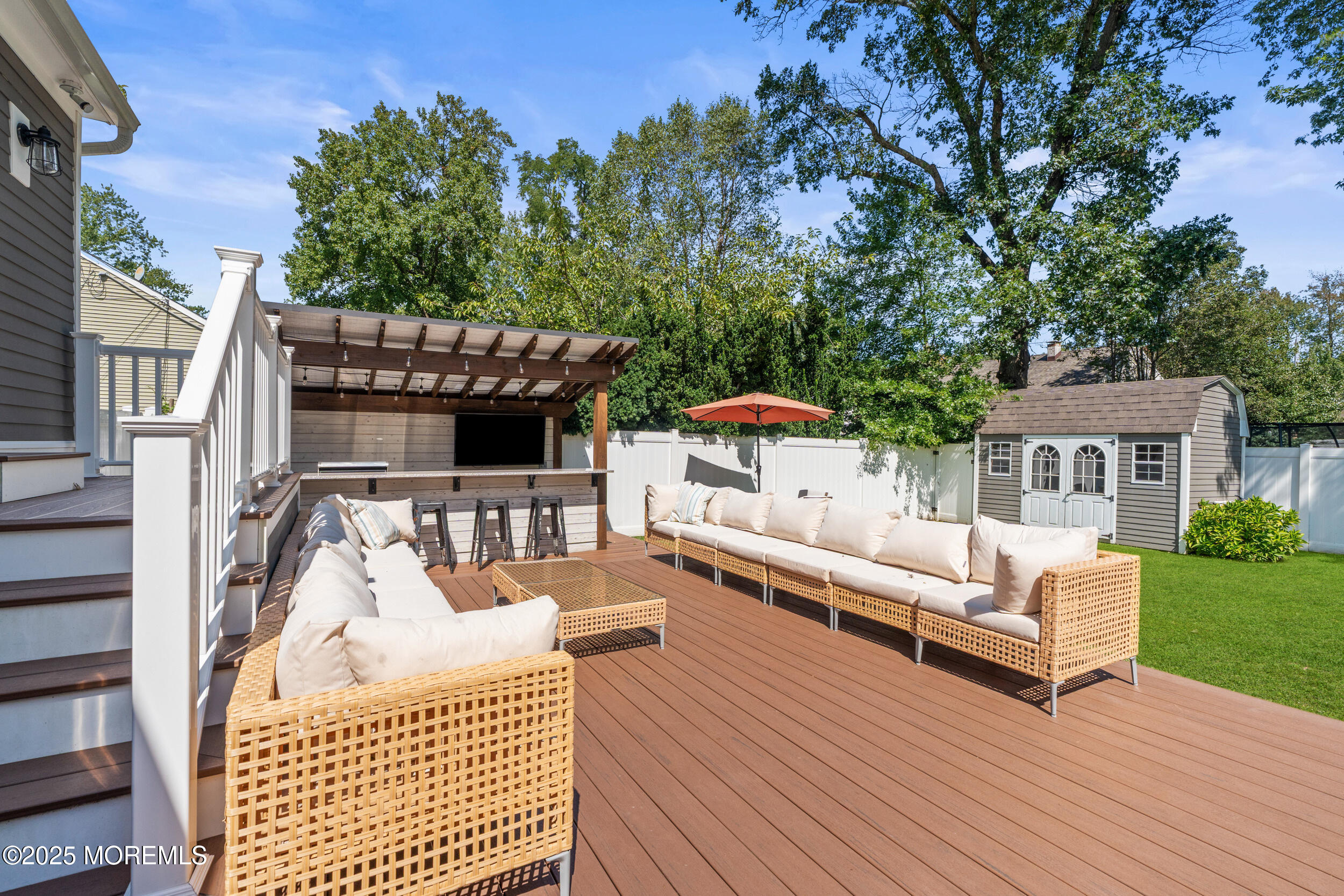27 Branch Road Oakhurst NJ 07755