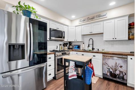 4 Michigan Drive Matawan NJ 07747