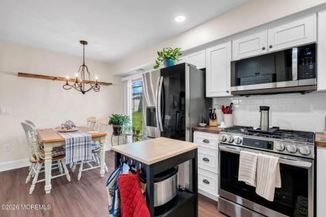 4 Michigan Drive Matawan NJ 07747