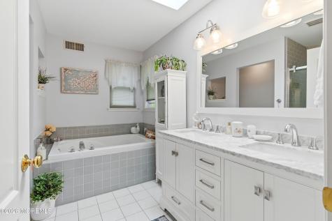 8 Country Woods Lane Pine Beach NJ 08741
