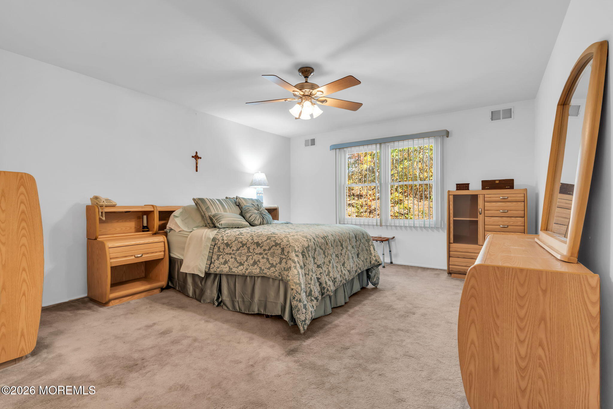 32 Nicole Court Lakewood NJ 08701