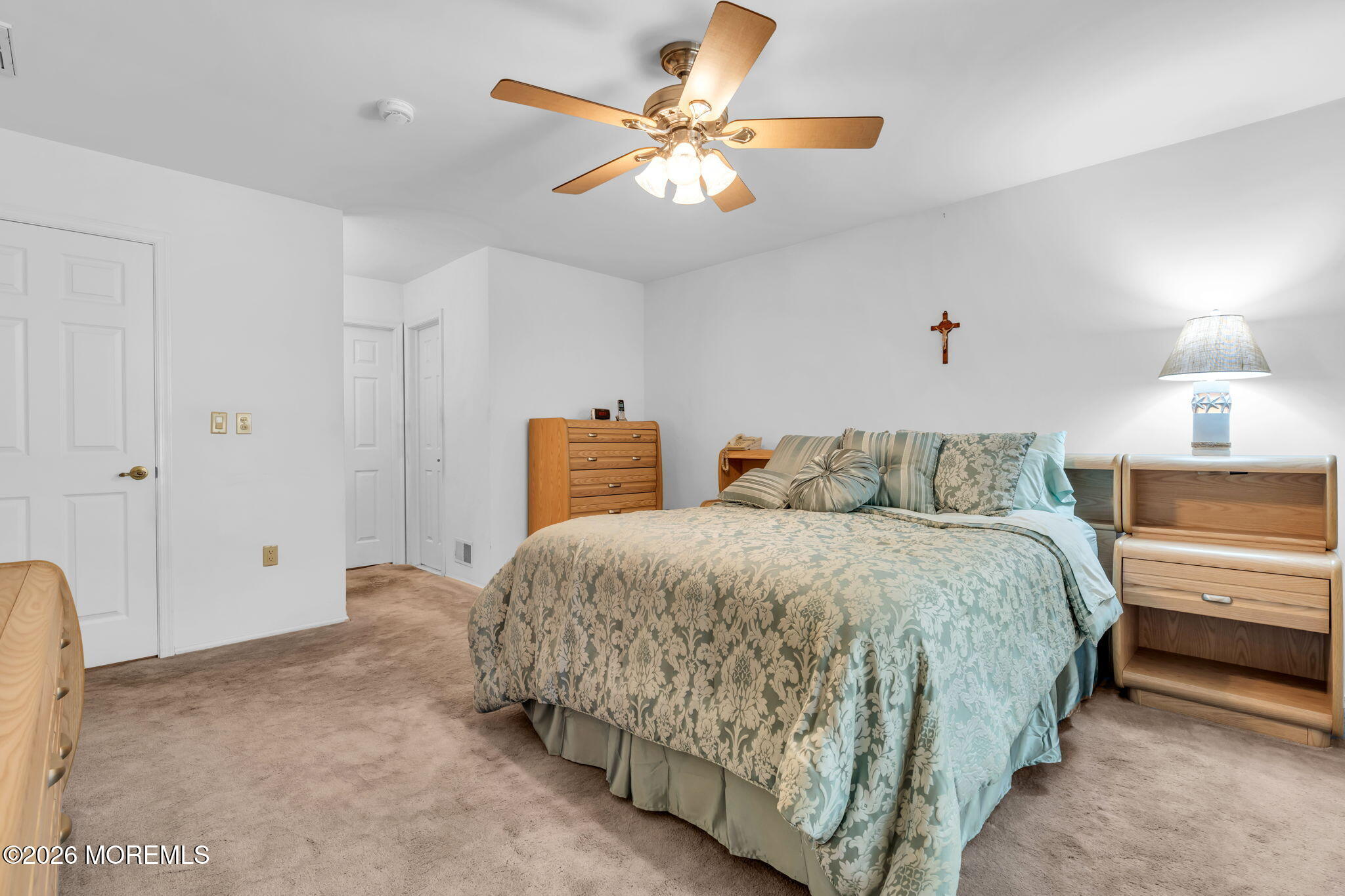 32 Nicole Court Lakewood NJ 08701
