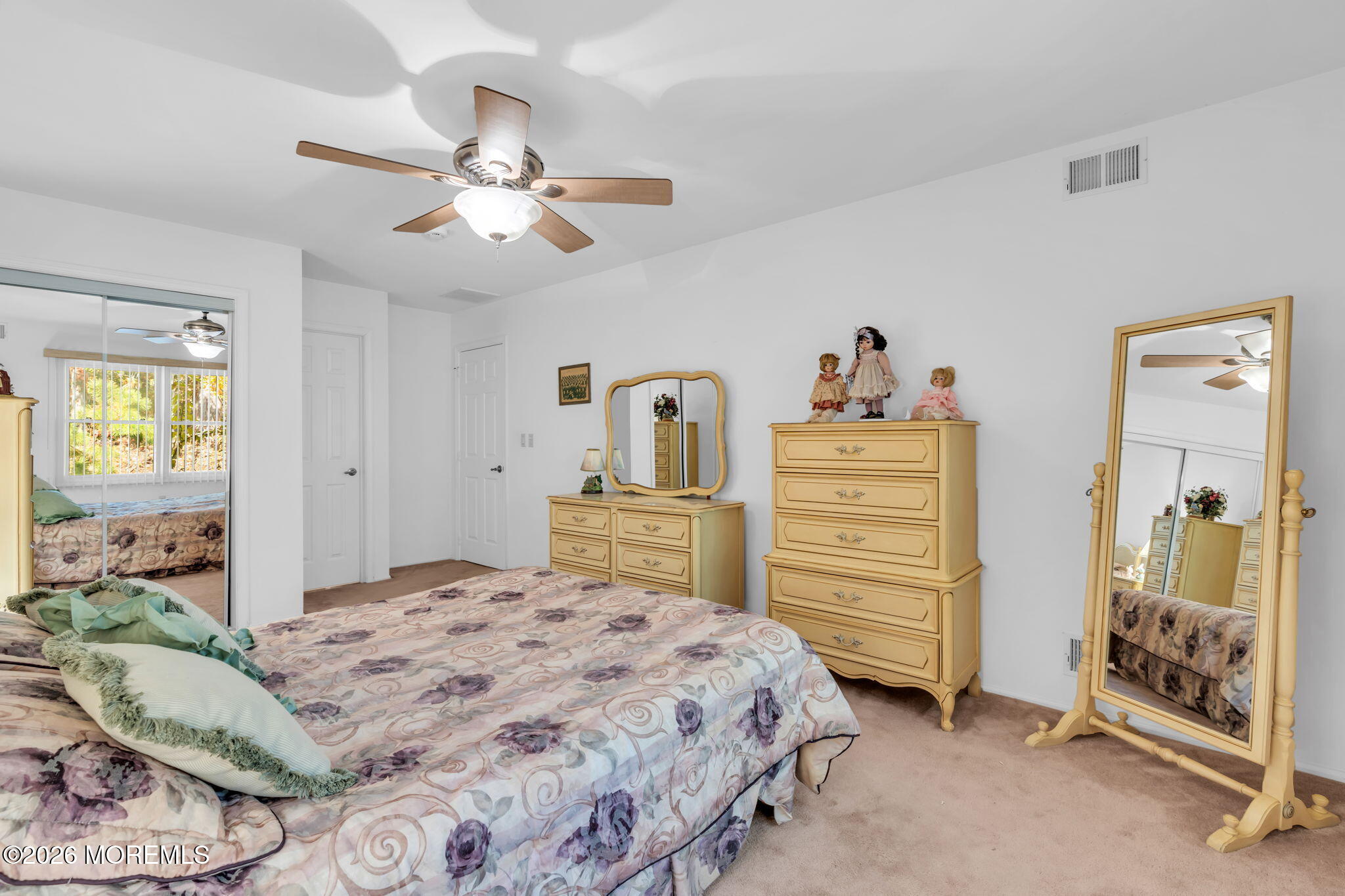 32 Nicole Court Lakewood NJ 08701