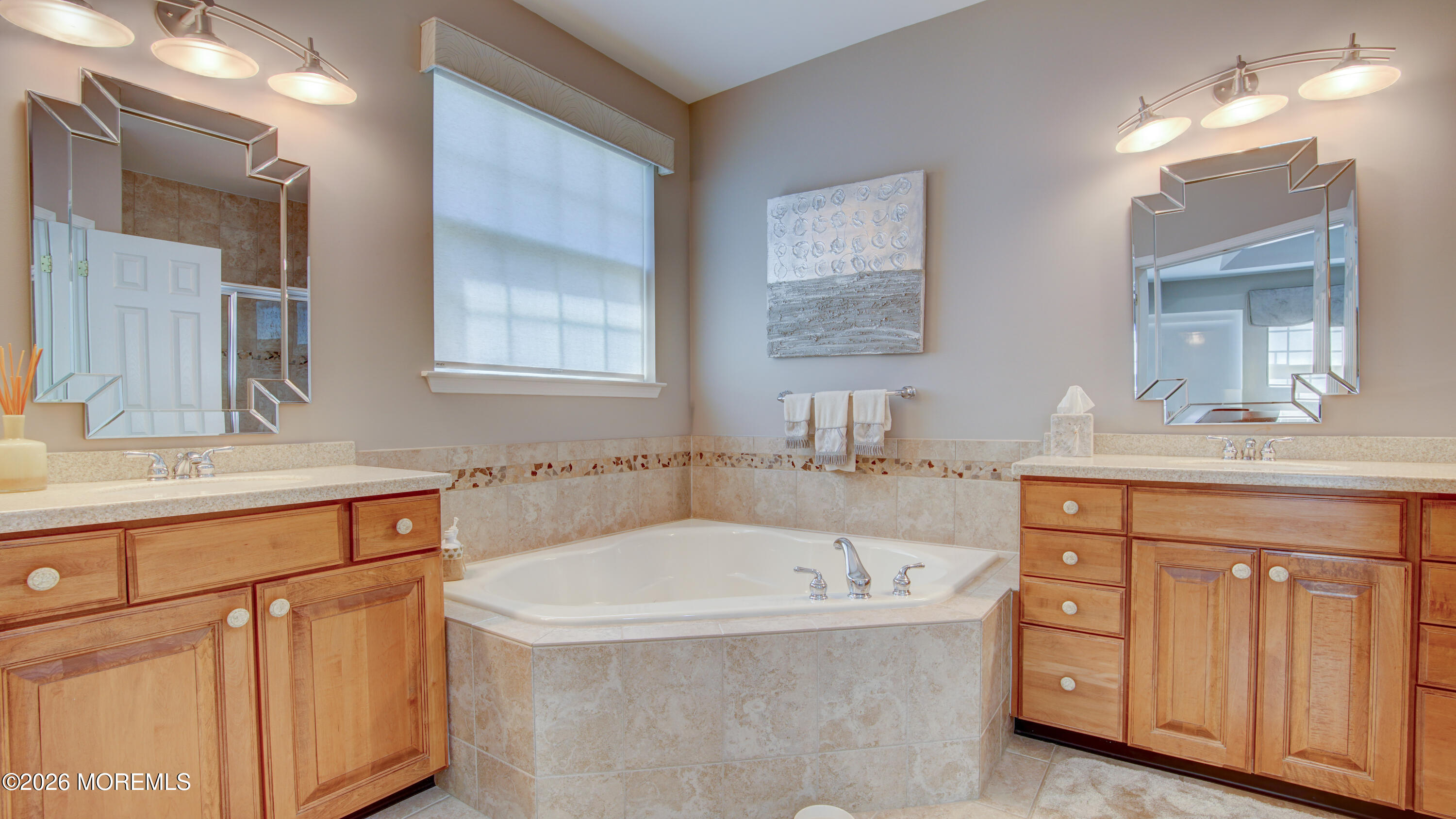 28 Silver Charm Road Manalapan NJ 07726