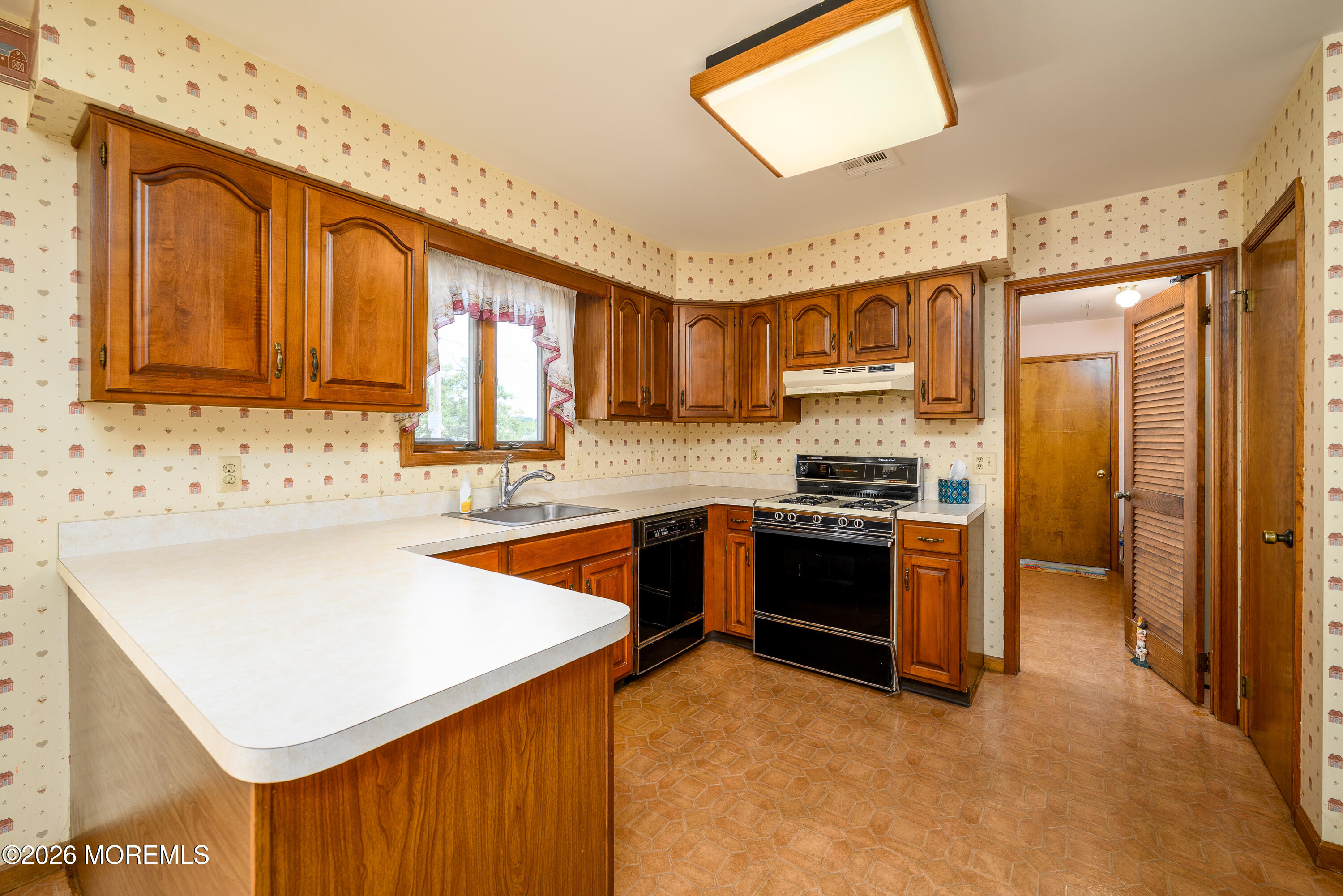 1 E Avalon Avenue Ocean Gate NJ 08740