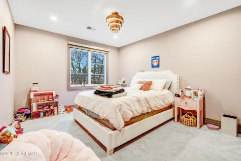 450 Wells Avenue Oakhurst NJ 07755