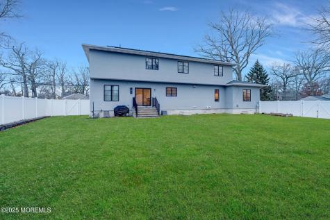 450 Wells Avenue Oakhurst NJ 07755
