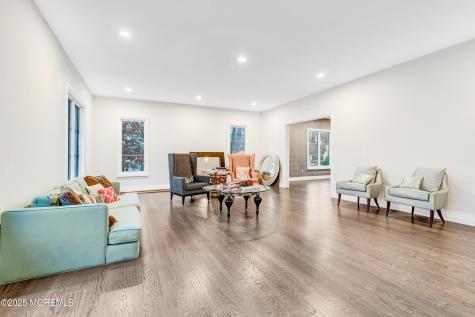 450 Wells Avenue Oakhurst NJ 07755