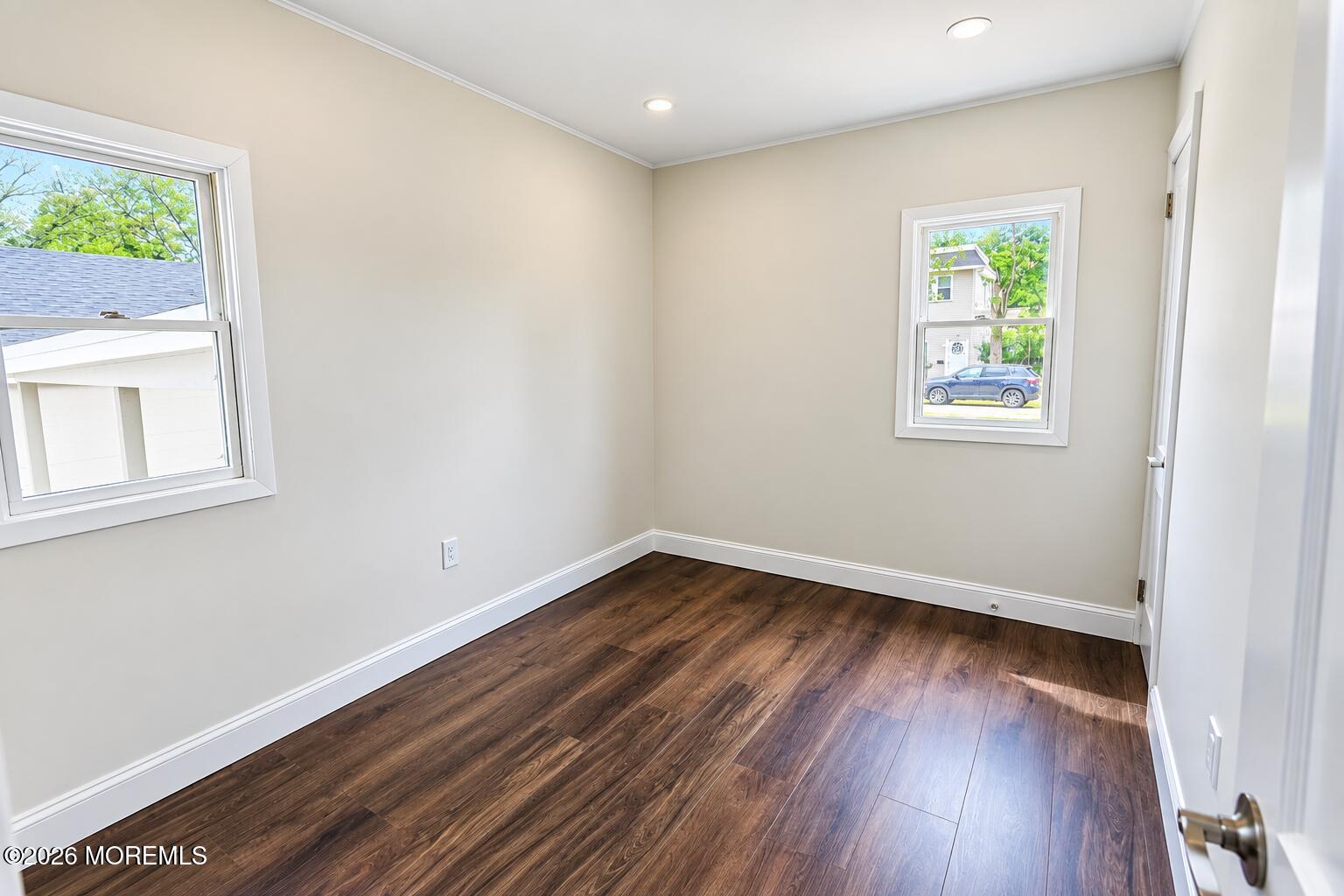 856 E Concourse Aberdeen NJ 07735
