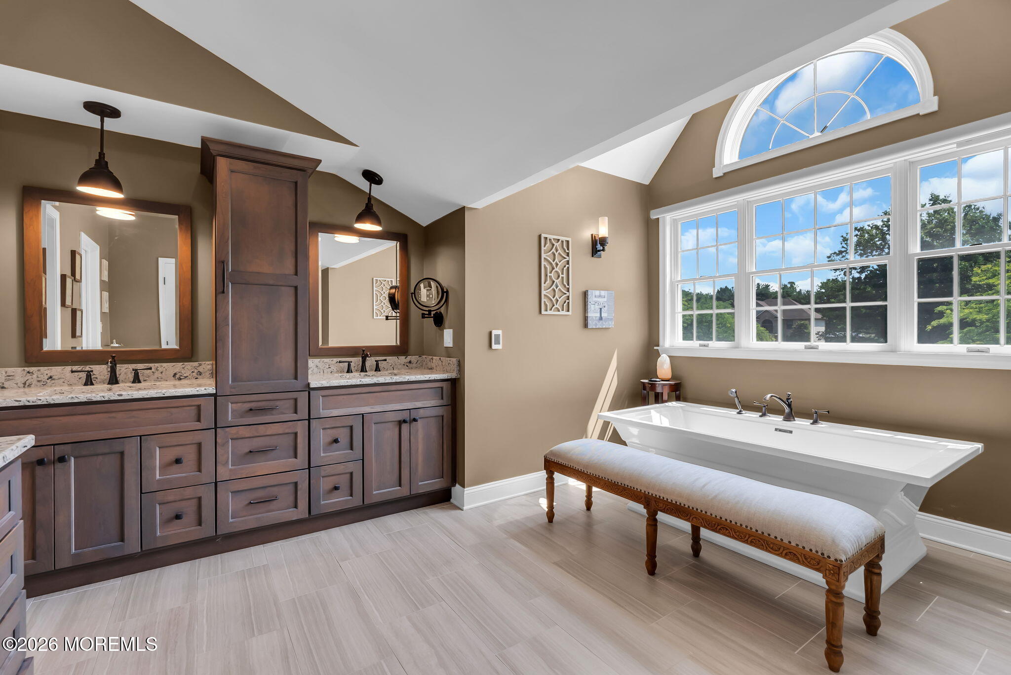 4 Saddlebrook Road Millstone NJ 08535