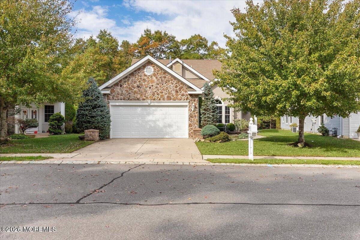 17 Seminole Court Jackson NJ 08527
