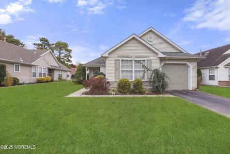 90 Skyline Drive Lakewood NJ 08701