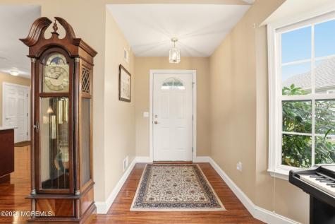 90 Skyline Drive Lakewood NJ 08701