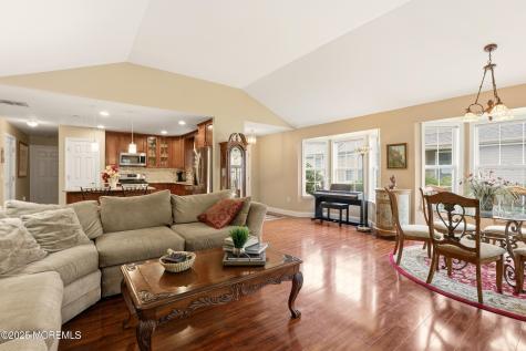 90 Skyline Drive Lakewood NJ 08701