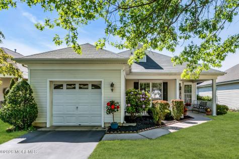 39 Silverside Road Lakewood NJ 08701