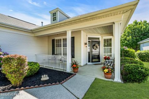 39 Silverside Road Lakewood NJ 08701